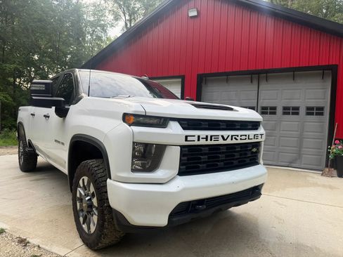 Used 2023 Chevrolet Silverado 2500 Custom w/ Custom Value Package AWD/4WD image 3
