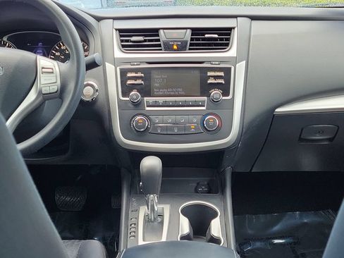 Used 2018 Nissan Altima 2.5 S w/ S Convenience Package FWD image 14