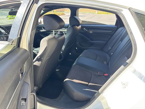 Used 2020 Honda Accord Sport image 10