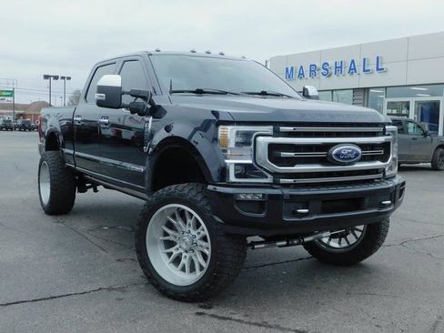 Used 2022 Ford F250 Platinum image 2