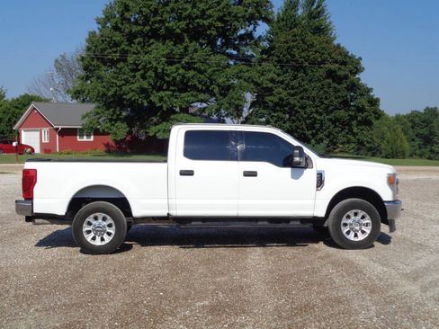Used 2022 Ford F250 XLT AWD/4WD image 5