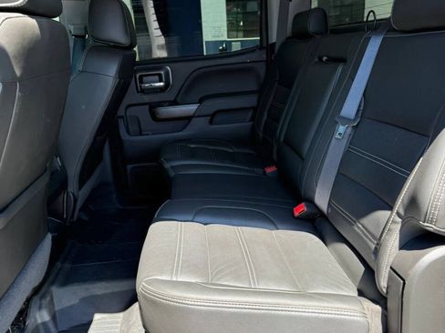 Used 2019 GMC Sierra 2500 Denali w/ Duramax Plus Package AWD/4WD image 10