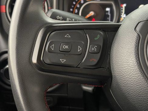 Used 2024 Jeep Wrangler Unlimited Rubicon AWD/4WD image 16