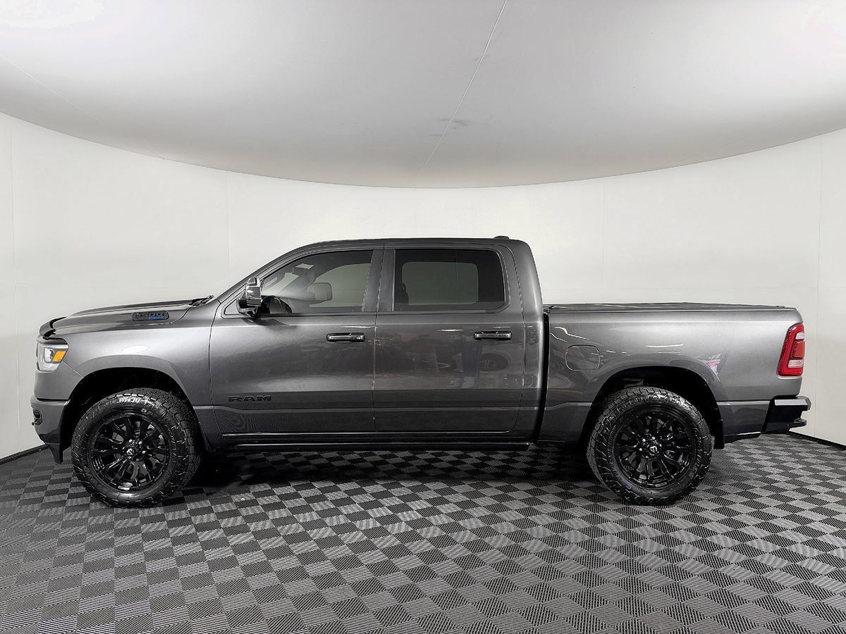 Used 2023 RAM 1500 Laramie AWD/4WD image 12