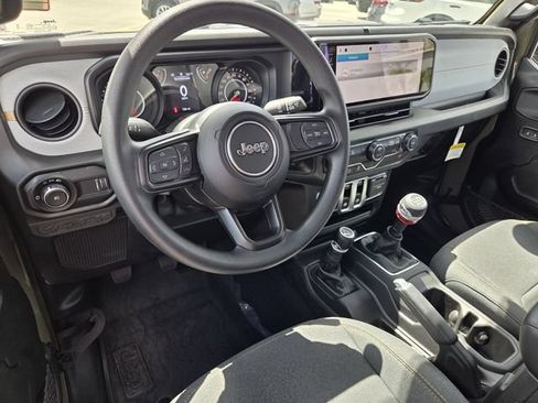 Used 2026 Jeep Wrangler Sport AWD/4WD image 17