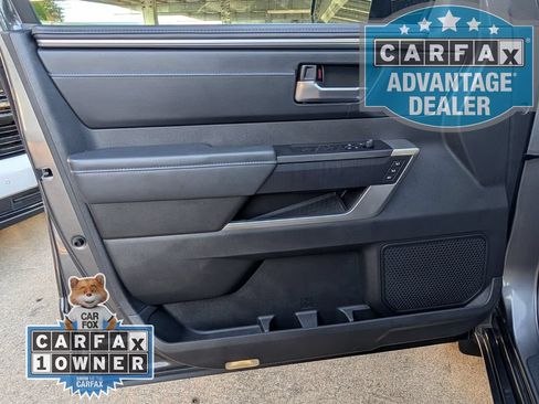 Used 2024 Toyota Sequoia Platinum AWD/4WD image 15