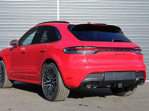 New 2026 Porsche Macan S image 3