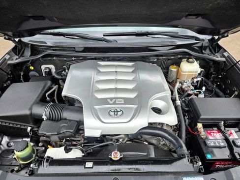 Used 2018 Toyota Land Cruiser w/ Carpet Mat Package AWD/4WD image 44