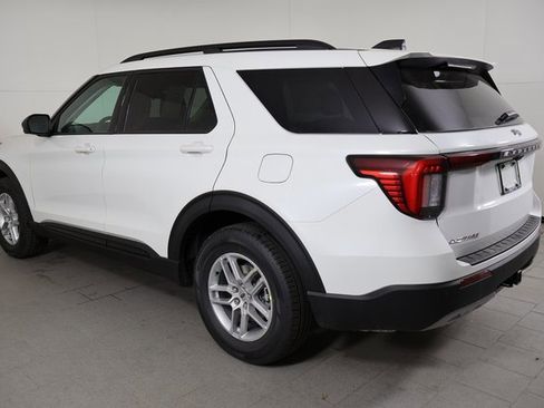 New 2026 Ford Explorer Active w/ Active Comfort Package image 7