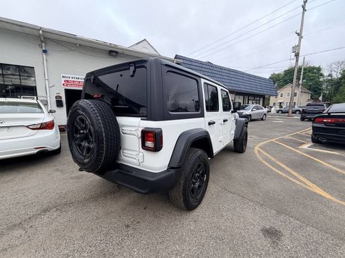 Used 2018 Jeep Wrangler Unlimited Sport AWD/4WD image 10