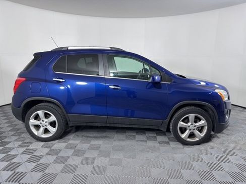 Used 2015 Chevrolet Trax LTZ image 2