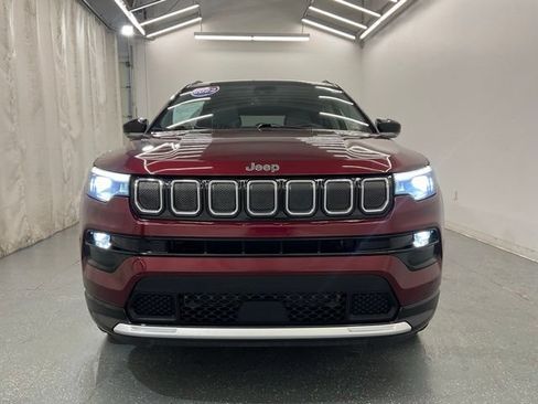 Used 2022 Jeep Compass Limited w/ Elite Group AWD/4WD image 3