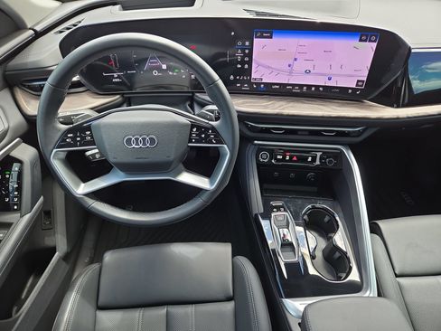 Certified 2025 Audi Q5 Premium w/ Premium Plus AWD/4WD image 14