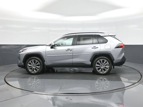 Certified 2023 Toyota RAV4 Limited AWD/4WD image 4
