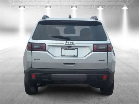 New 2026 Jeep Cherokee Laredo image 7