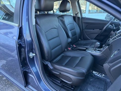 Used 2014 Chevrolet Cruze LT w/ Sun, Sound and Sport Package image 22