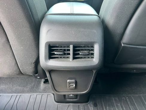 Used 2020 GMC Terrain SLE w/ Driver Convenience Package AWD/4WD image 18