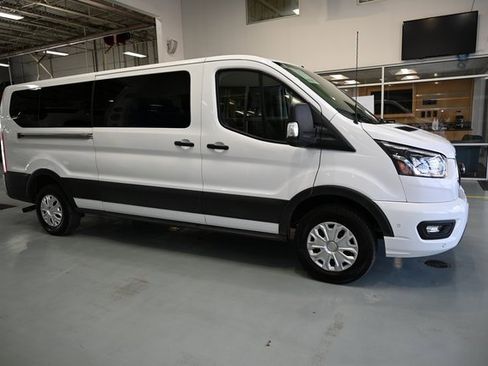 Used 2023 Ford Transit 350 XLT image 4