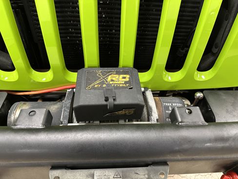 Used 2012 Jeep Wrangler Unlimited Sport image 6