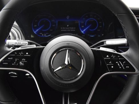 New 2026 Mercedes-Benz EQS 550 4MATIC SUV image 23