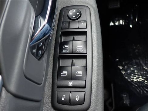 Used 2014 RAM 2500 SLT AWD/4WD image 19