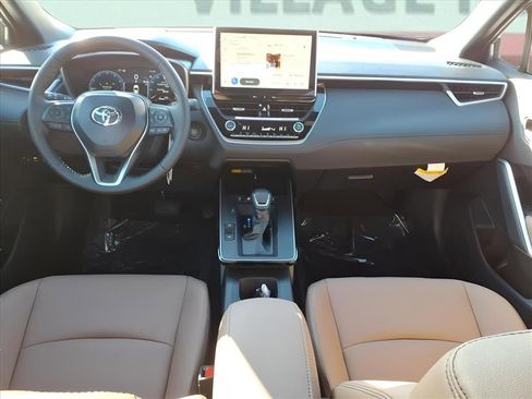 Certified 2026 Toyota Corolla Cross XLE image 12