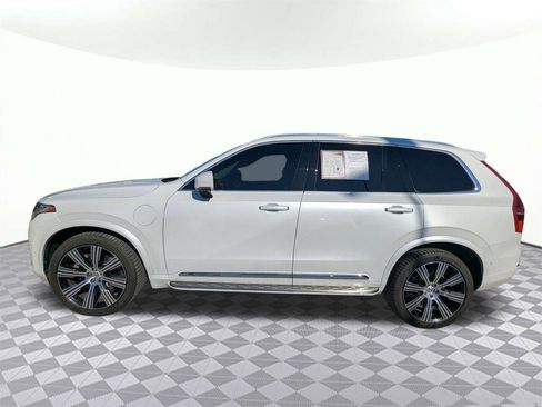 Used 2022 Volvo XC90 T8 Inscription w/ Advanced Package image 6