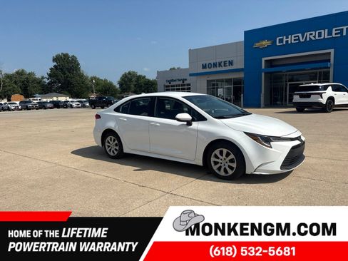 Used 2024 Toyota Corolla LE FWD image 1