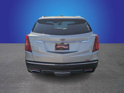 Used 2017 Cadillac XT5 Platinum AWD/4WD image 4