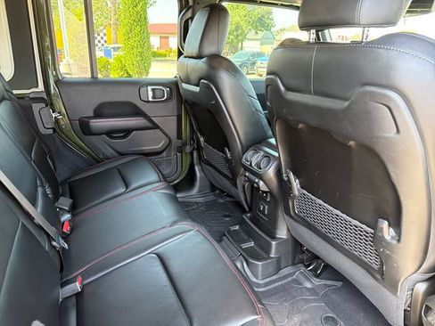 Used 2024 Jeep Wrangler Unlimited Rubicon AWD/4WD image 27