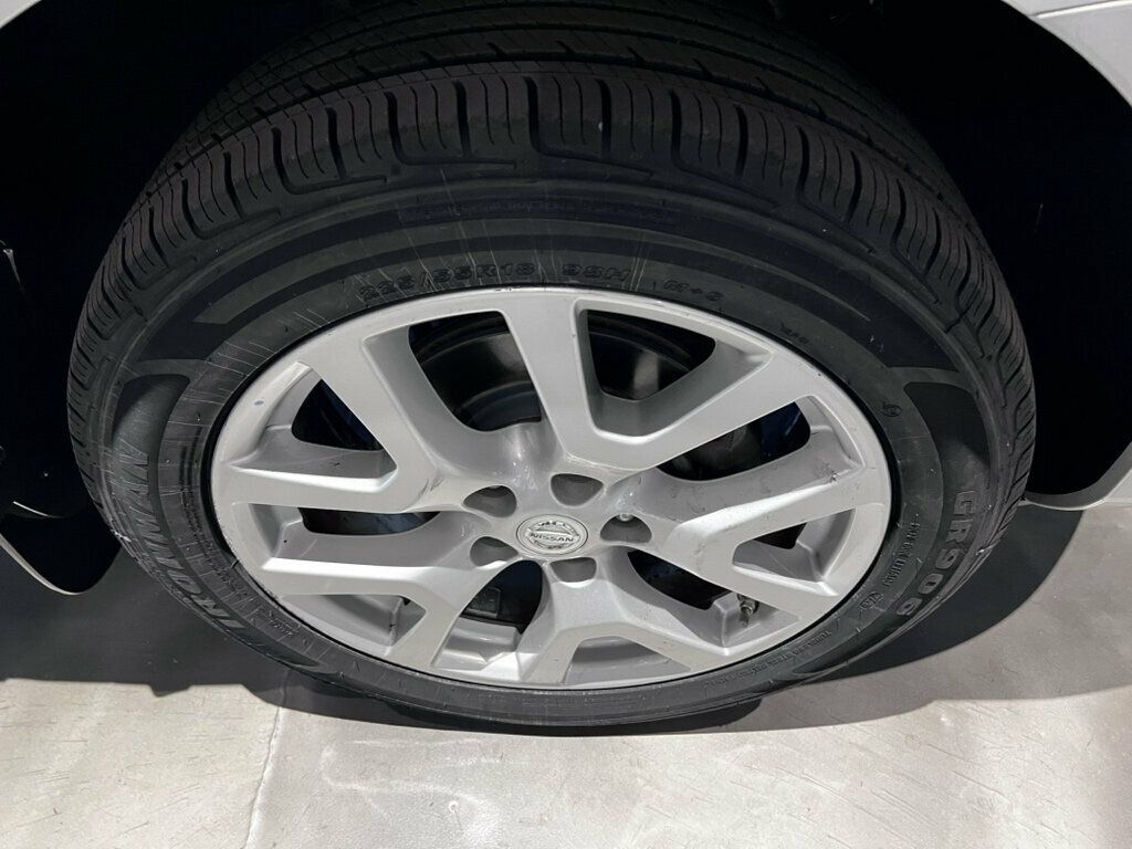 Used 2013 Nissan Rogue SL AWD/4WD image 30