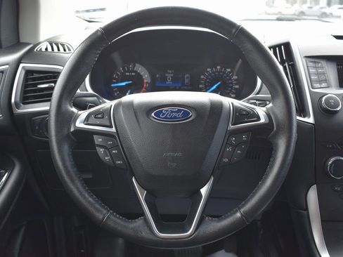 Used 2017 Ford Edge SEL image 19