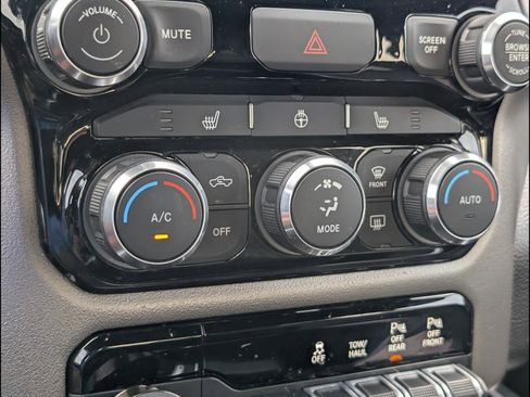 Used 2020 RAM 1500 Big Horn AWD/4WD image 17
