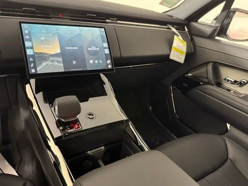 New 2026 Land Rover Range Rover Sport SE AWD/4WD image 22