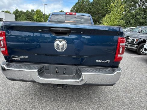 Used 2024 RAM 2500 Big Horn w/ Level 2 Equipment Group AWD/4WD image 9
