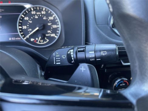 Used 2021 Nissan Rogue SV FWD image 18