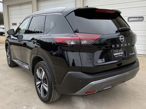 Used 2023 Nissan Rogue SL w/ SL Premium Package image 5