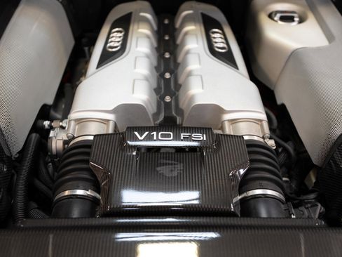 Used 2011 Audi R8 V10 image 67