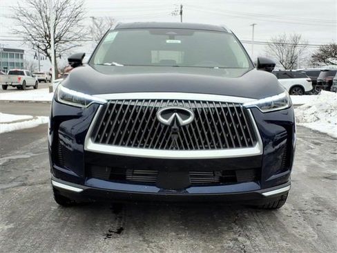 New 2026 INFINITI QX60 Luxe w/ Family Package image 3