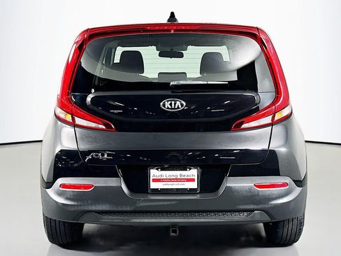 Used 2020 Kia Soul LX FWD image 3