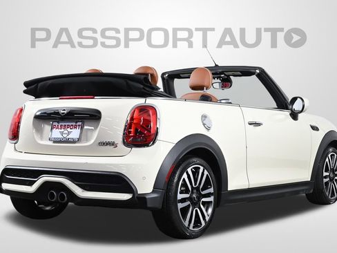 Certified 2023 MINI Cooper S image 11