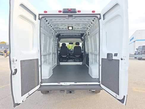 New 2026 RAM ProMaster 3500 w/ Convenience Group image 14