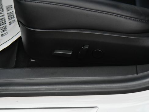 Used 2020 Tesla Model 3 Standard Range RWD image 16