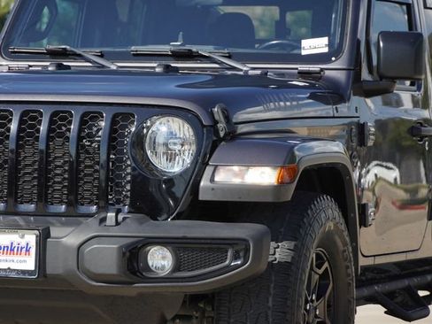 Used 2021 Jeep Gladiator Sport AWD/4WD image 4