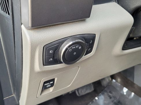 Used 2020 Ford F150 XLT w/ Trailer Tow Package image 18