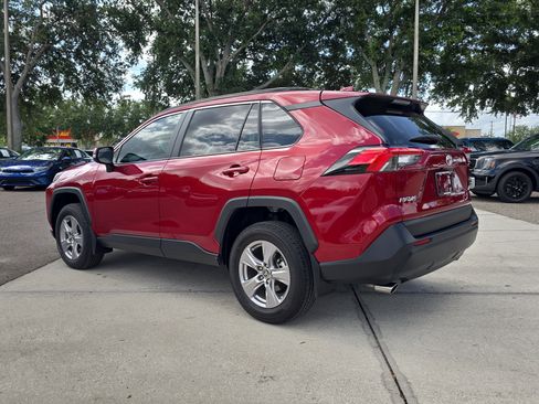 Used 2025 Toyota RAV4 XLE w/ Convenience Package FWD image 6