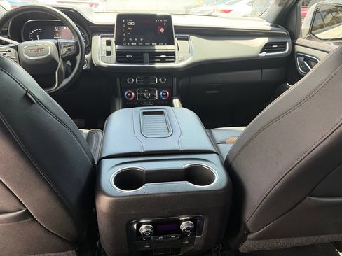 Used 2023 GMC Yukon AT4 w/ Technology Package AWD/4WD image 14