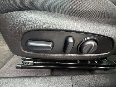 Certified 2018 Chevrolet Malibu LT image 14