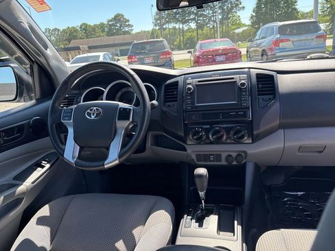 Used 2013 Toyota Tacoma 2WD Access Cab w/ Convenience Pkg image 10