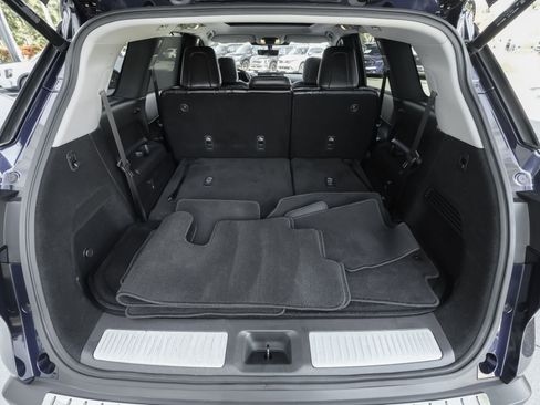 Used 2023 INFINITI QX60 Luxe w/ Vision Package image 39